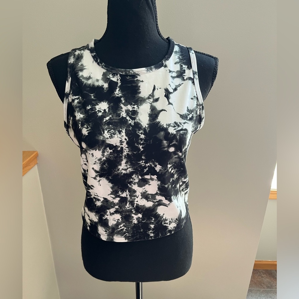 Balance Collection Mia black and white cropped racer back tank top. Size large